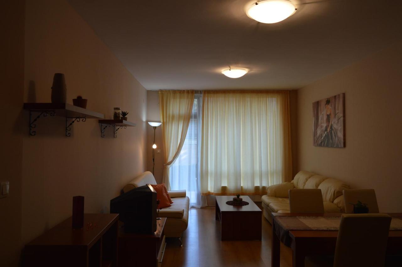 Stylish 1 Bedroom Apartment In Aspen Golf Resort Banszko Kültér fotó